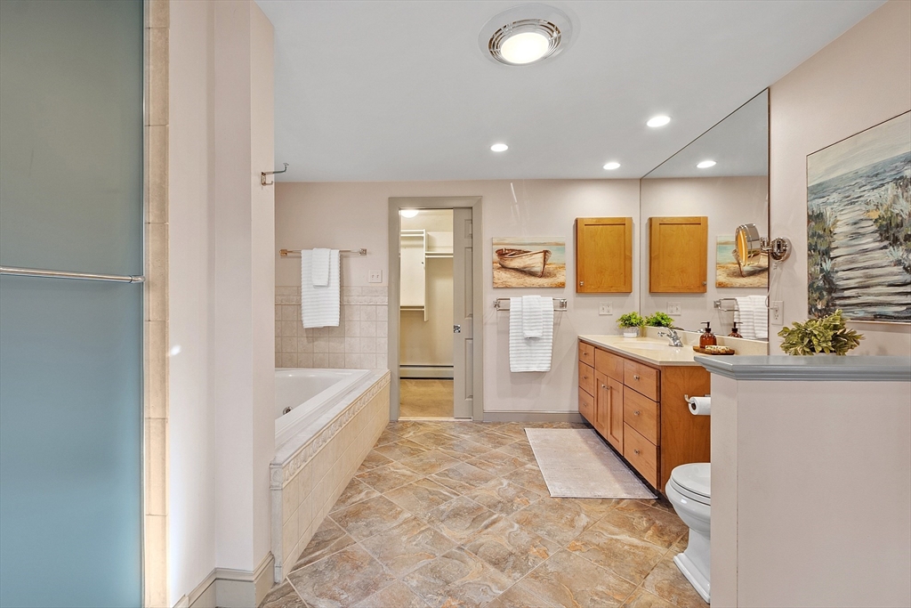 25 Oneida Rd