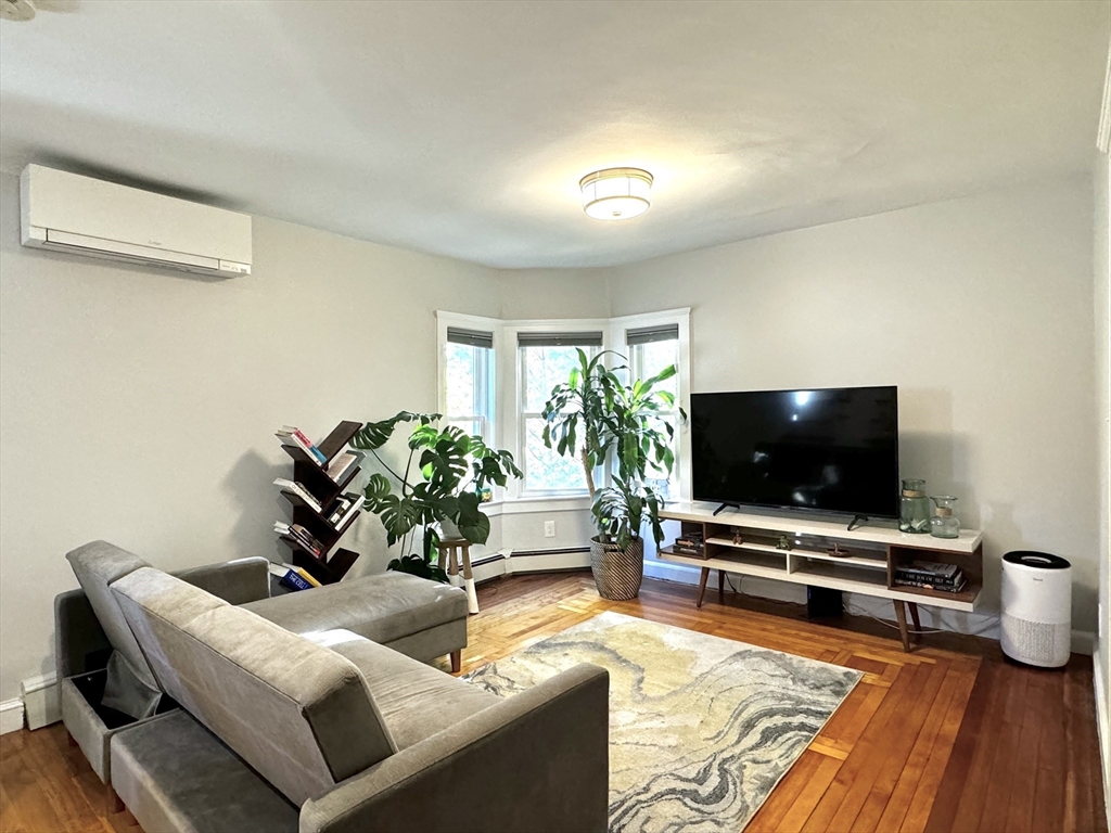 13 Cottage Ave # 2R