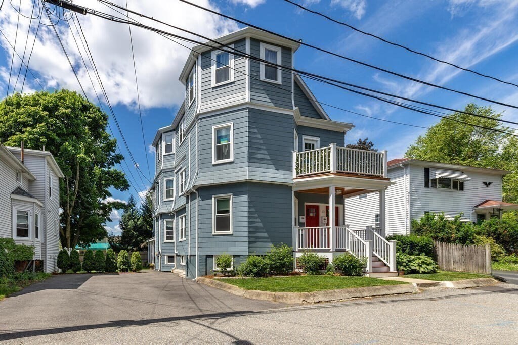 13 Cottage Ave # 2R
