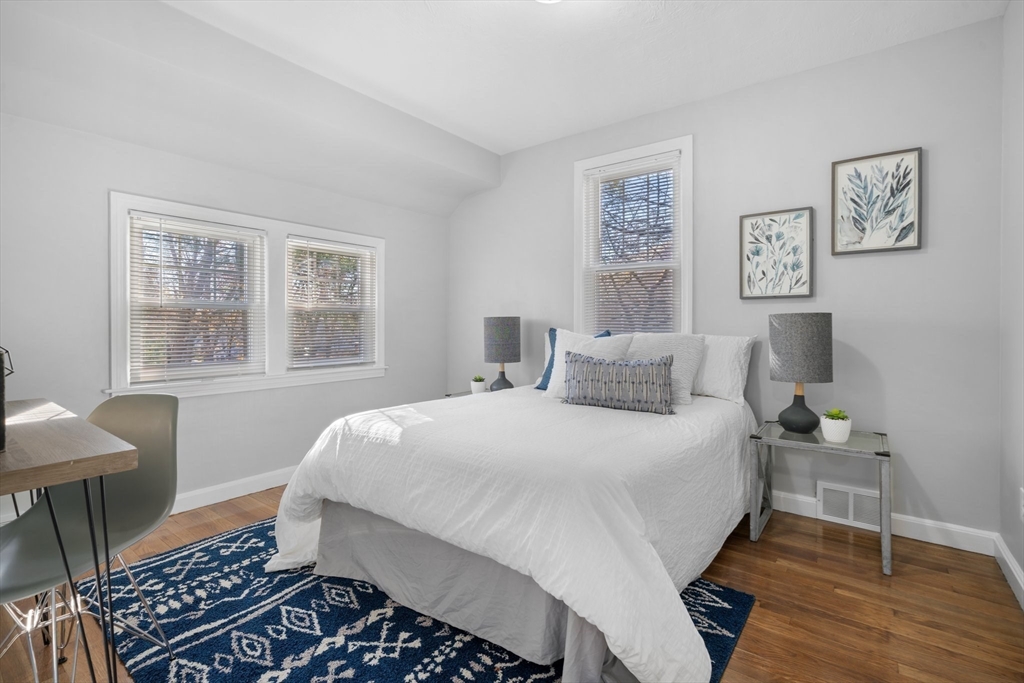 231 Kings Grant Rd