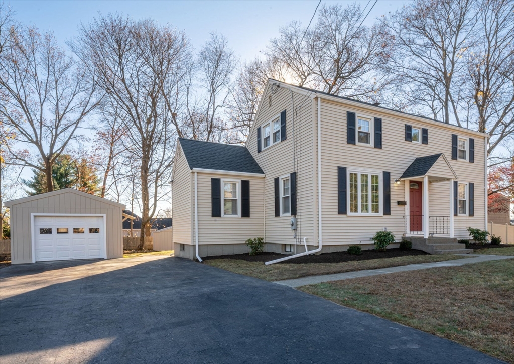 231 Kings Grant Rd