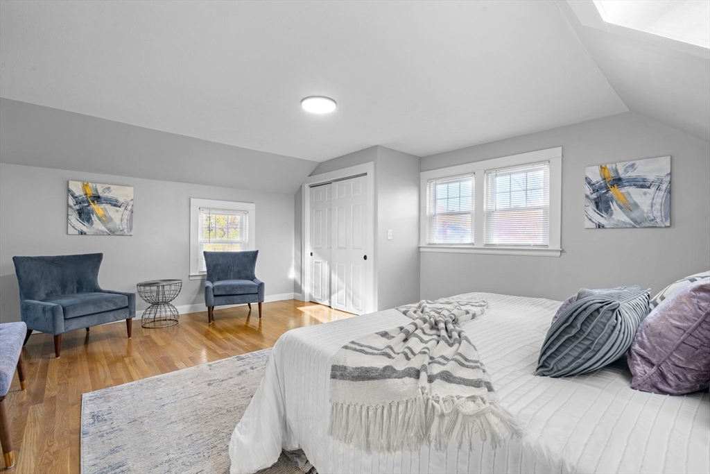 231 Kings Grant Rd