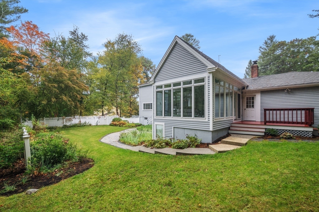 33 Old Village Rd