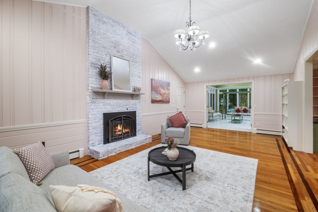 33 Old Village Rd