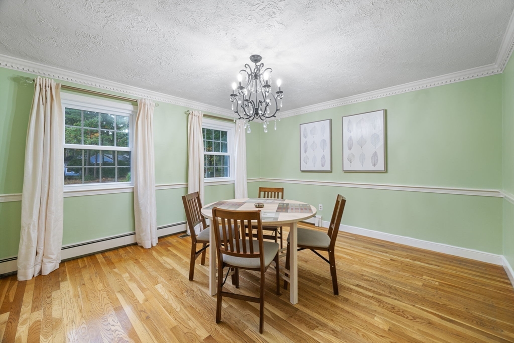 33 Old Village Rd