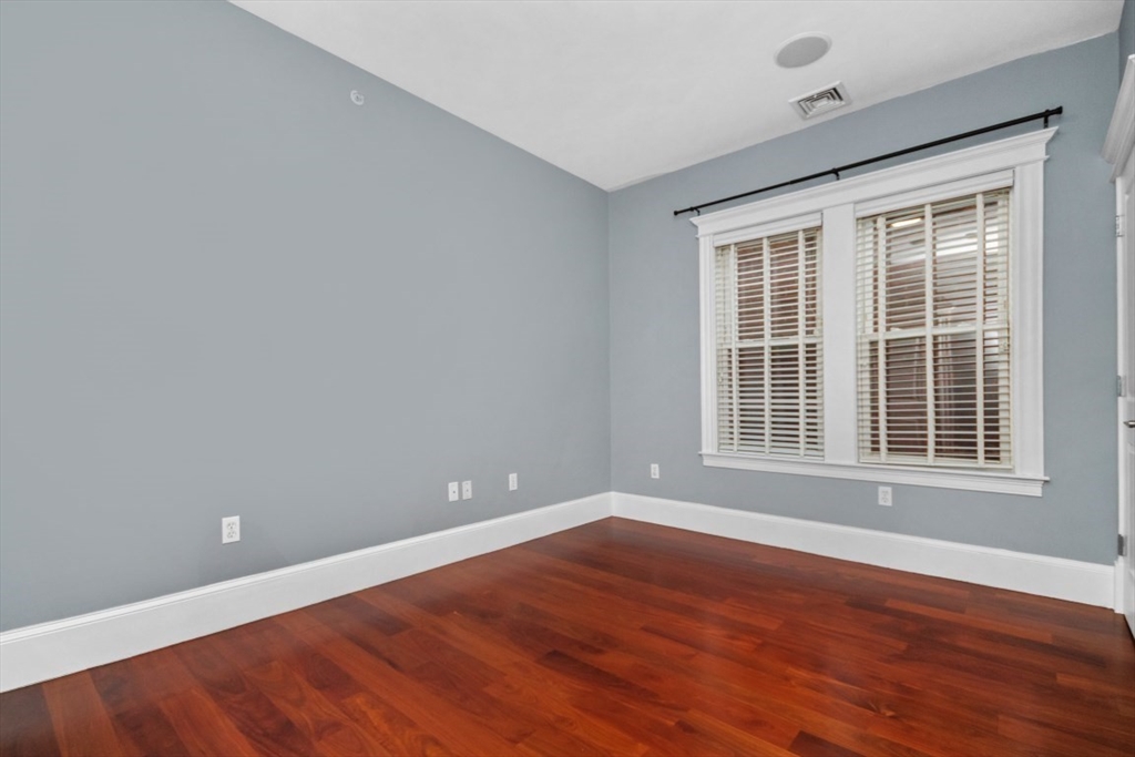 34 Emerson St # 2
