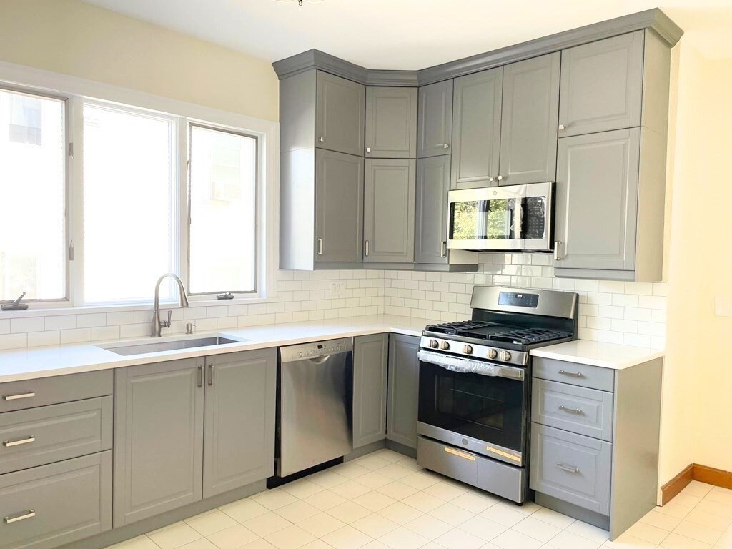 150 Spruce St. # 1