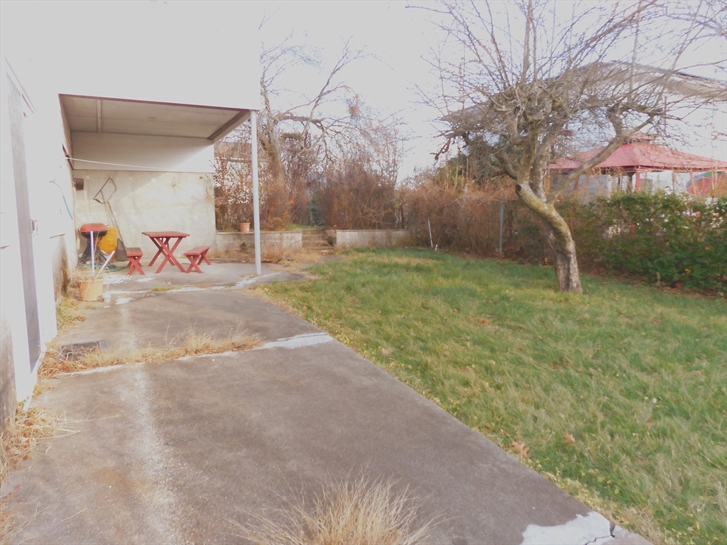 23 Henry Ave