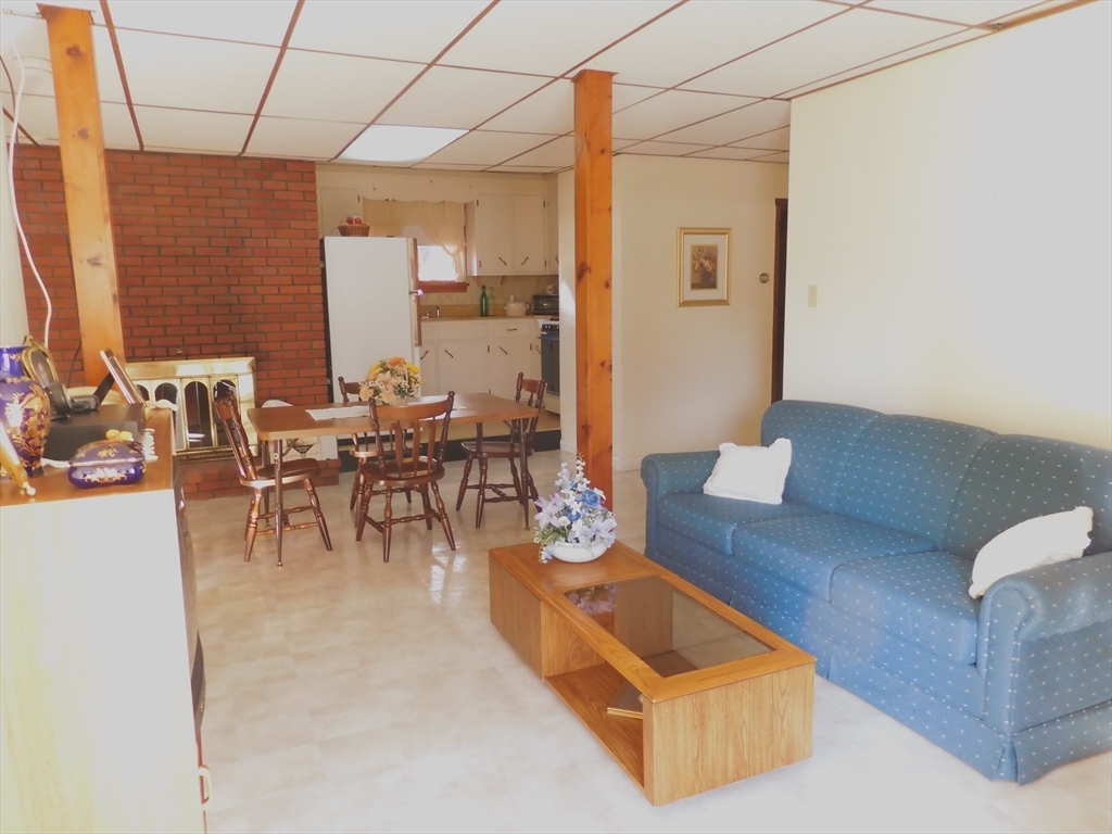 23 Henry Ave