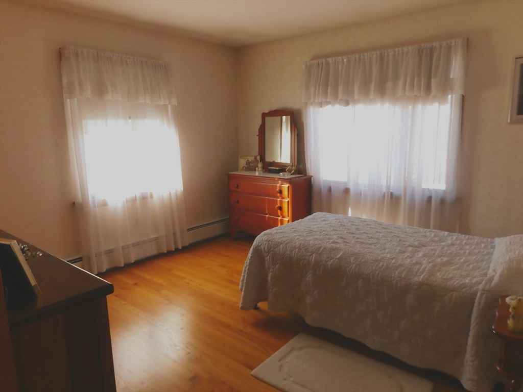 23 Henry Ave