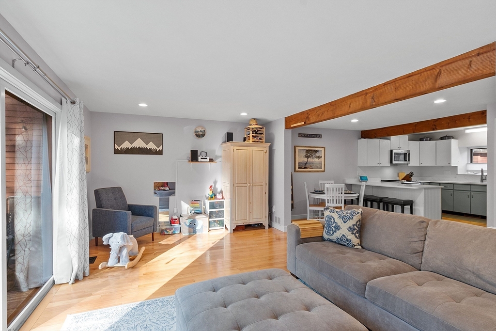 7 Woodridge Lane # 7