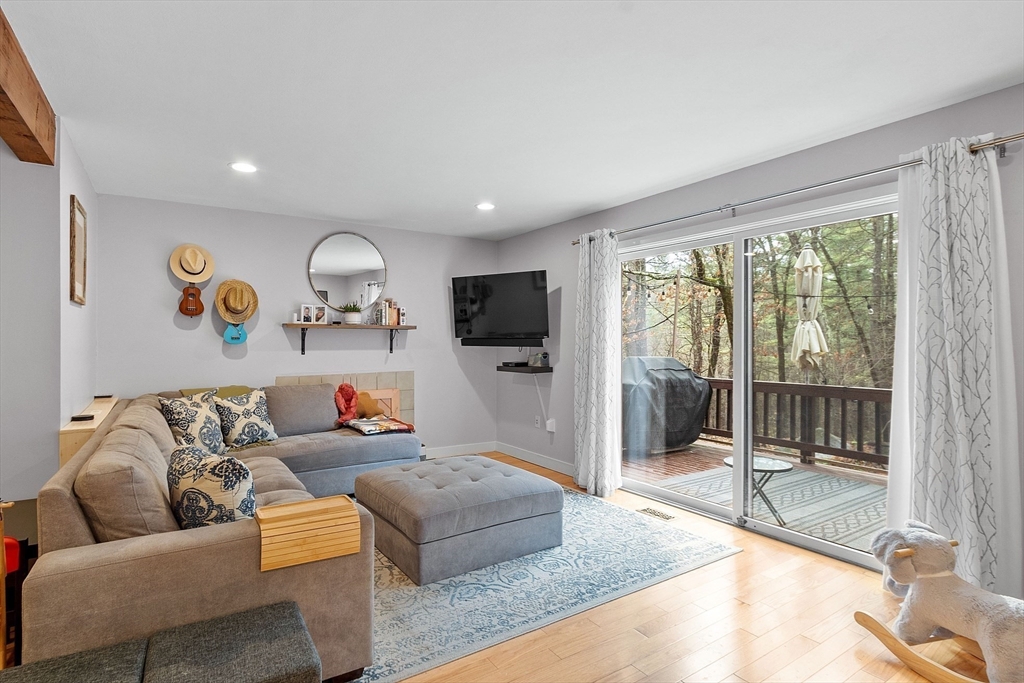7 Woodridge Lane # 7