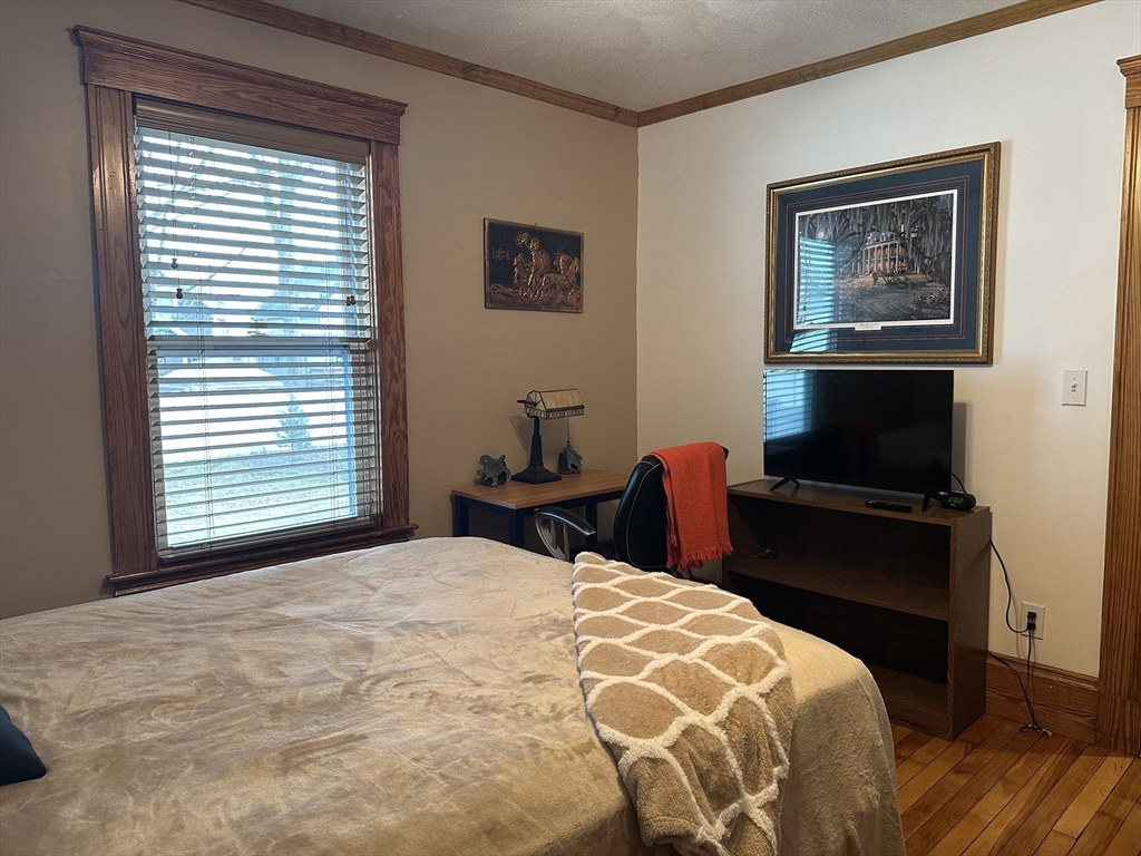 28 Maple Avenue # 1