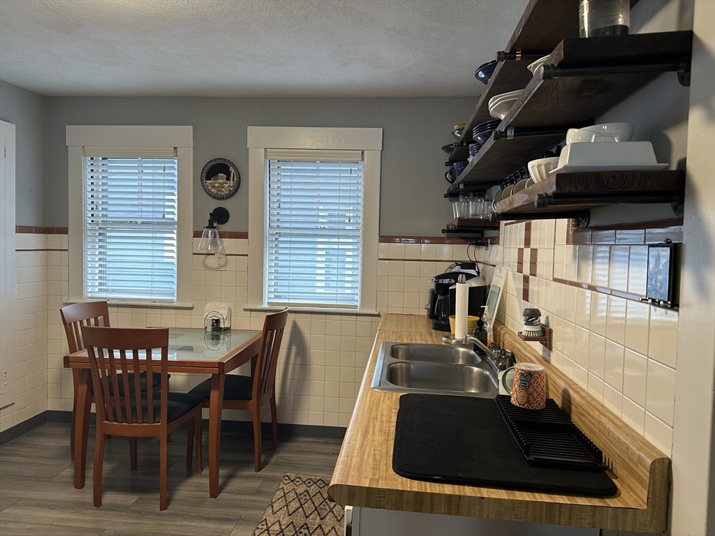 28 Maple Avenue # 1