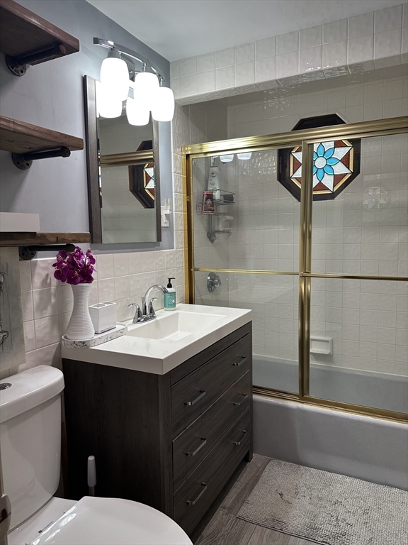 28 Maple Avenue # 1