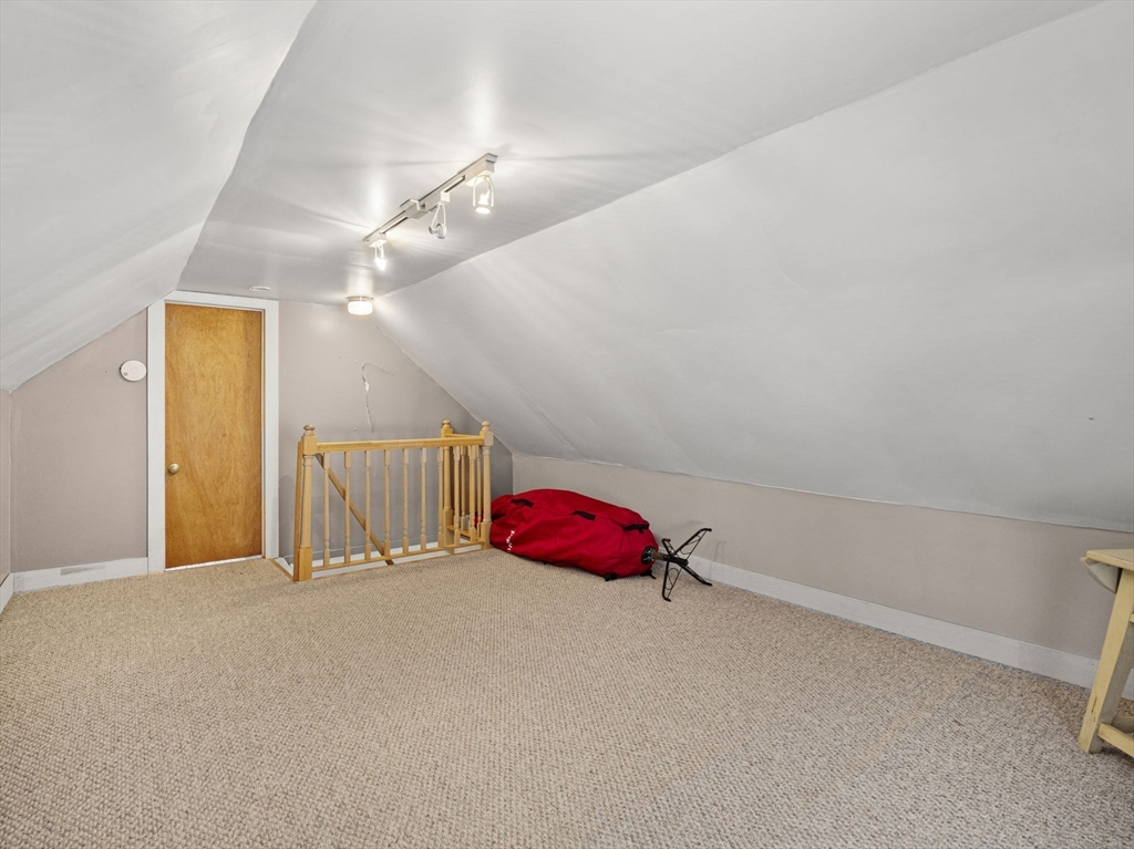 19 Charles St