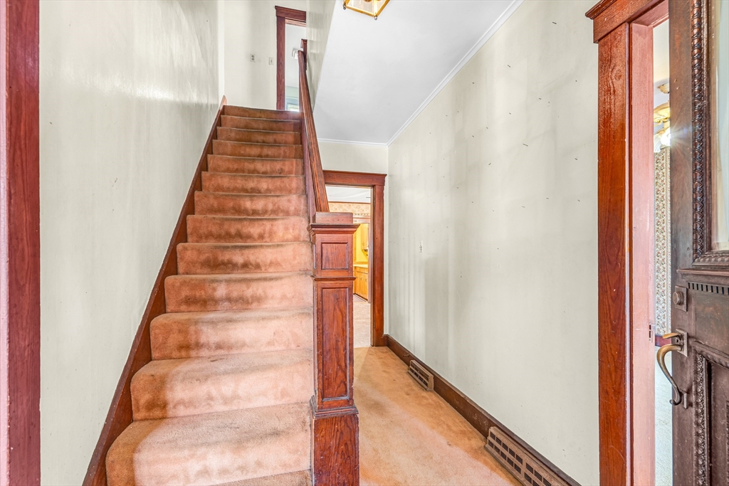 243 Main St