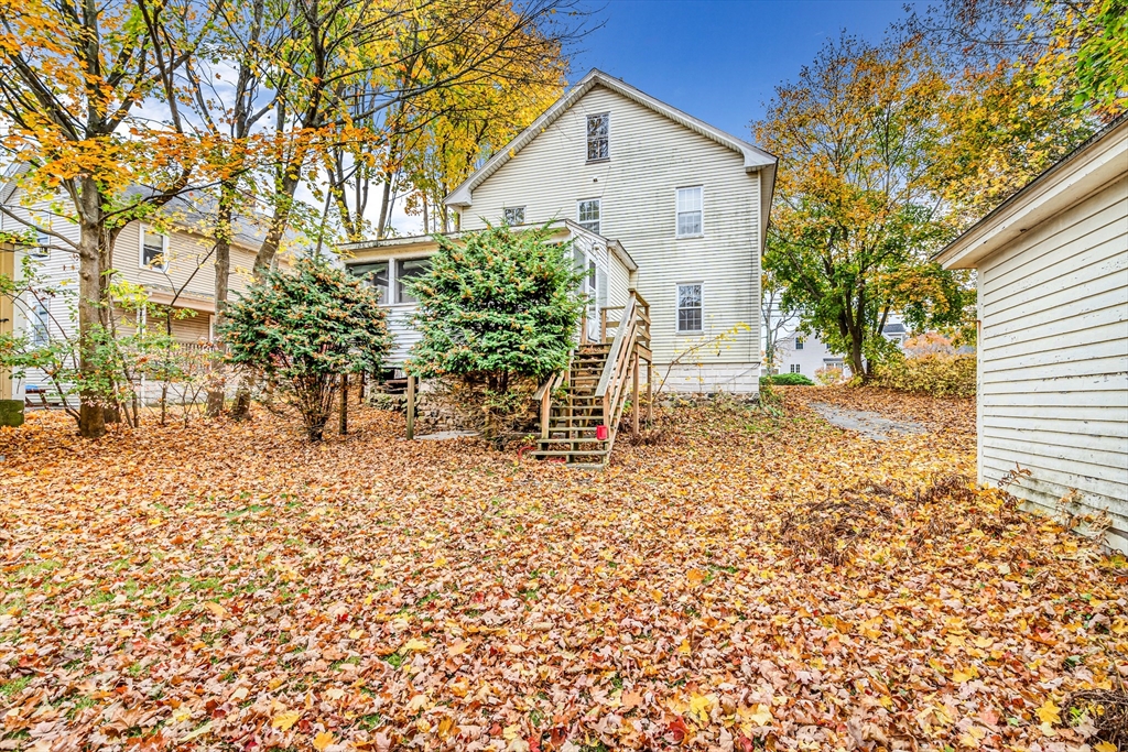 243 Main St
