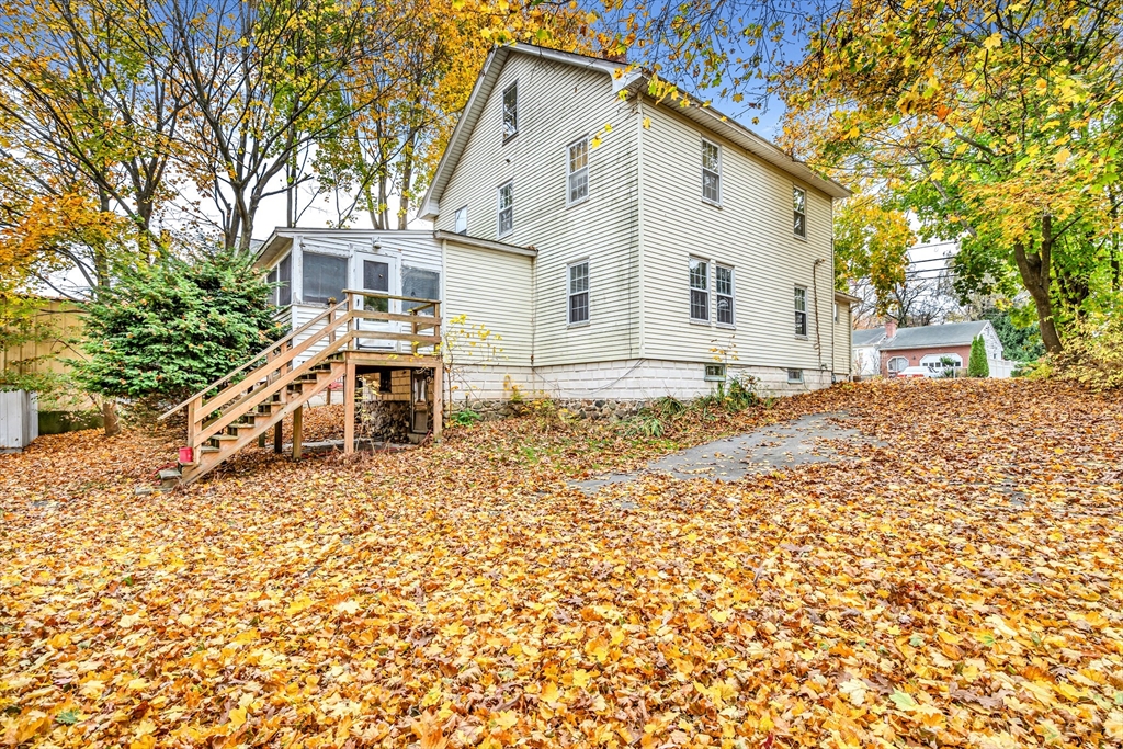 243 Main St