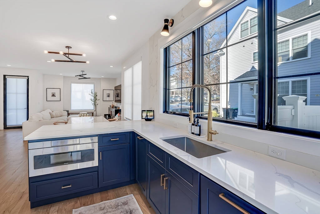 646 Webster St # 646