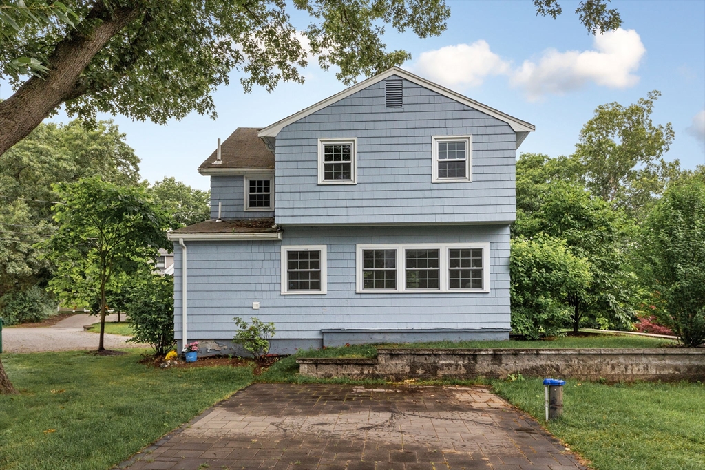 14 Evergreen Ave