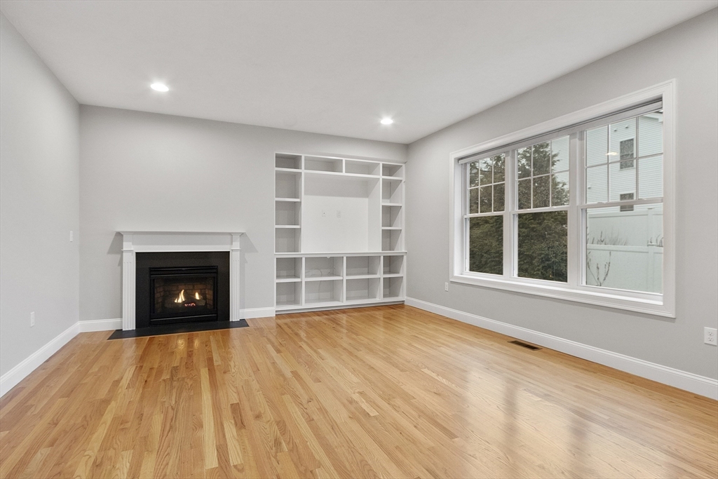 1 Martha Ln # 1