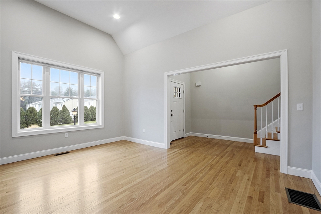 1 Martha Ln # 1