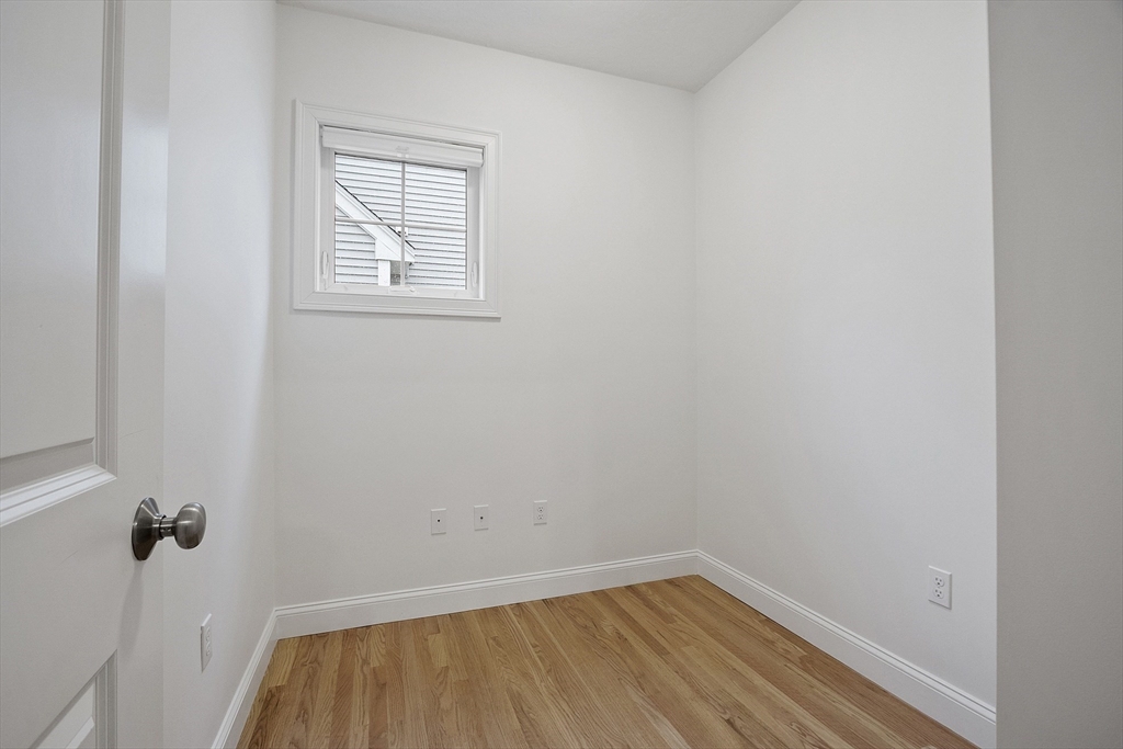 1 Martha Ln # 1