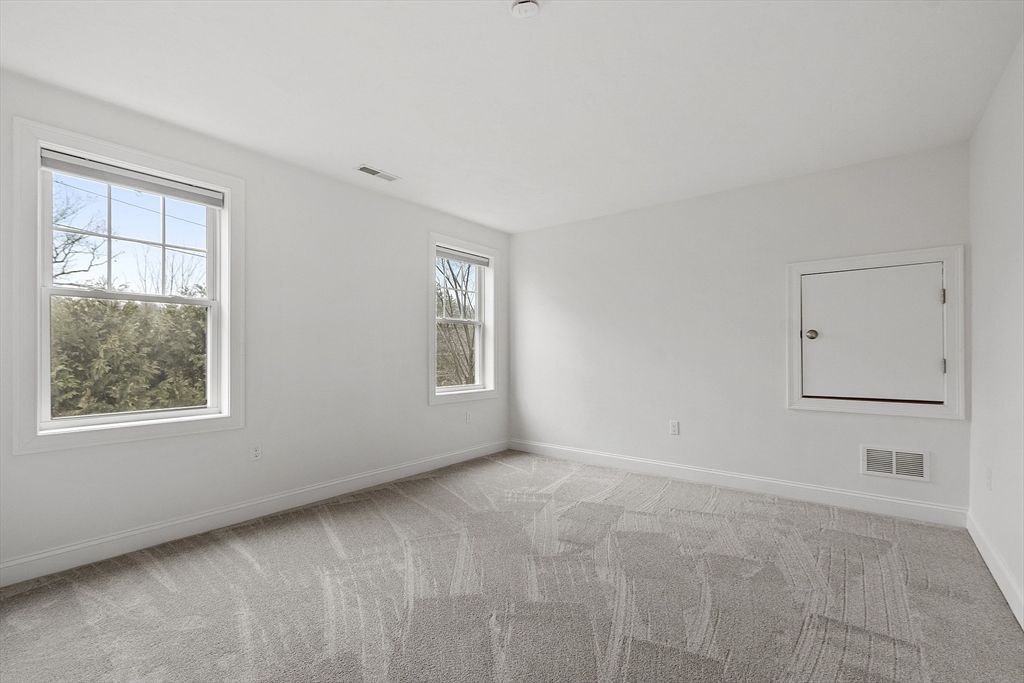 1 Martha Ln # 1