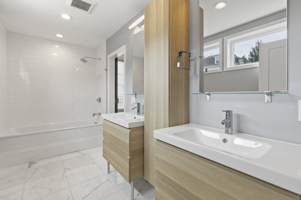 150-152 Huron Avenue # 150