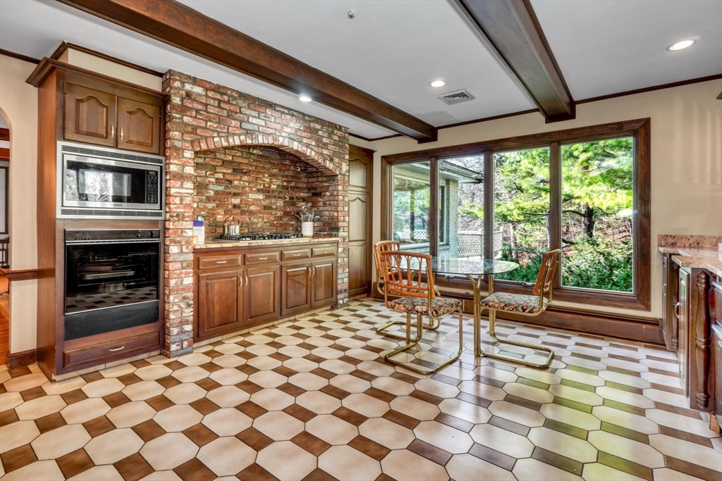 23 Olde Village Dr