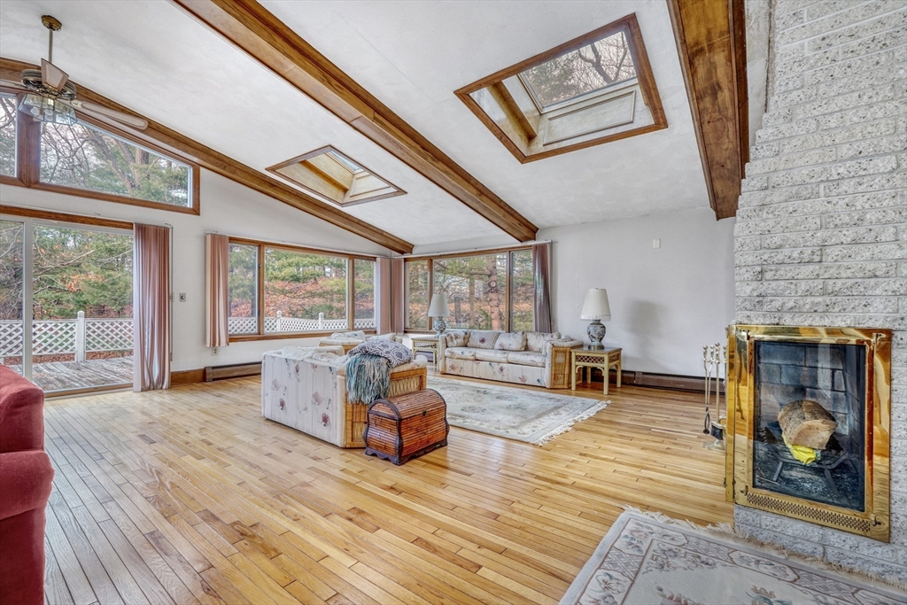 23 Olde Village Dr