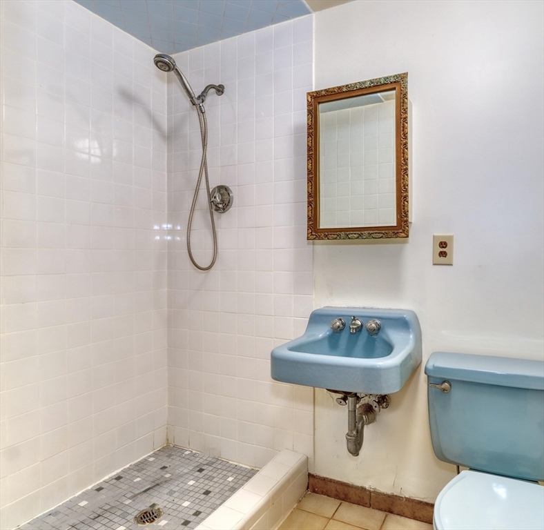 23 Olde Village Dr