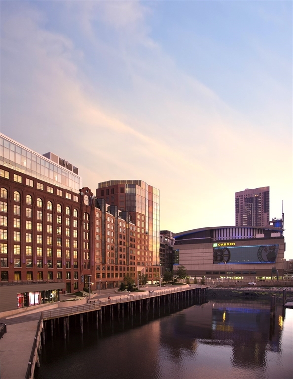 100 Lovejoy Wharf # 9C