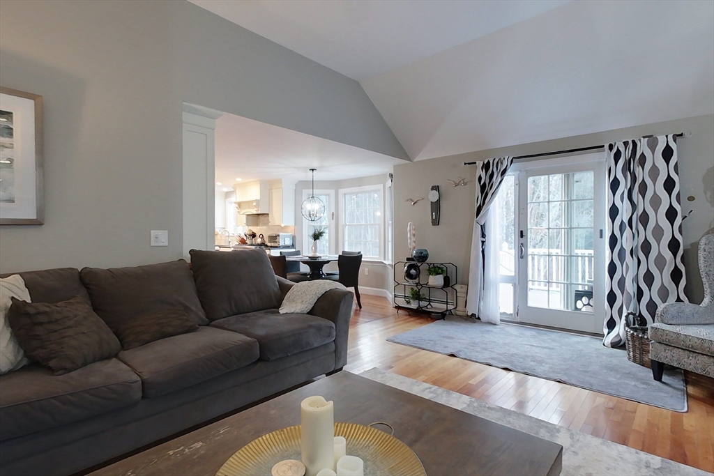 233 Nashua Rd