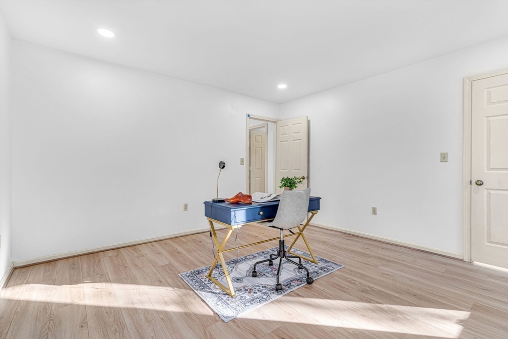 108 Fifer Lane # 108