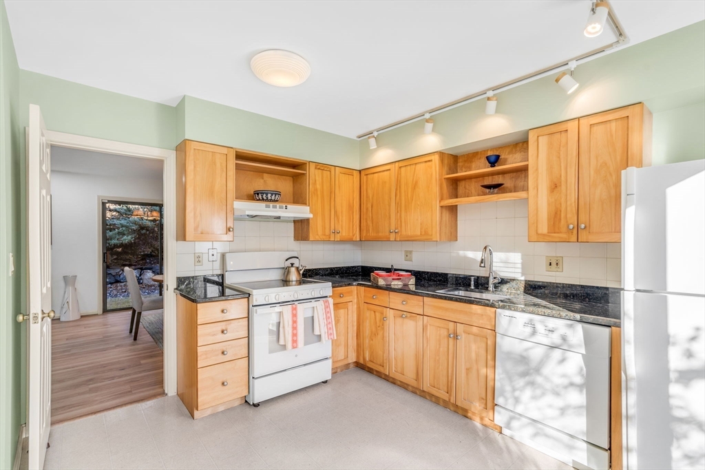 108 Fifer Lane # 108