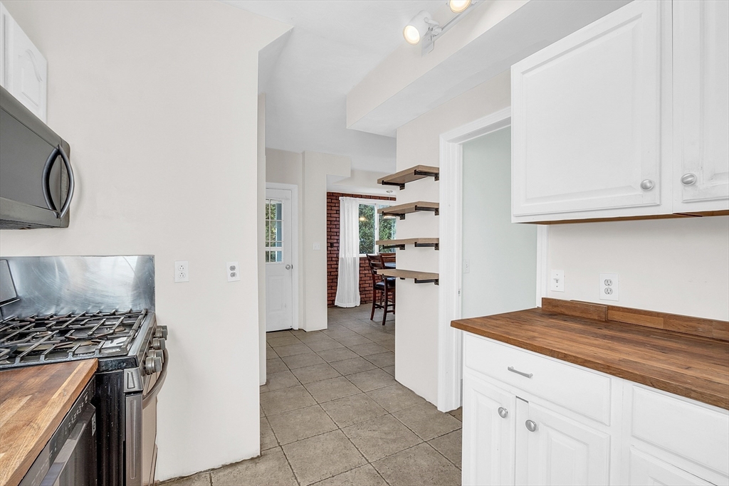 16 Walnut Terr