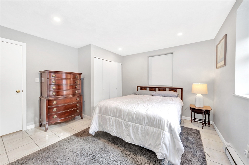 7 Colonial Village Dr # 2