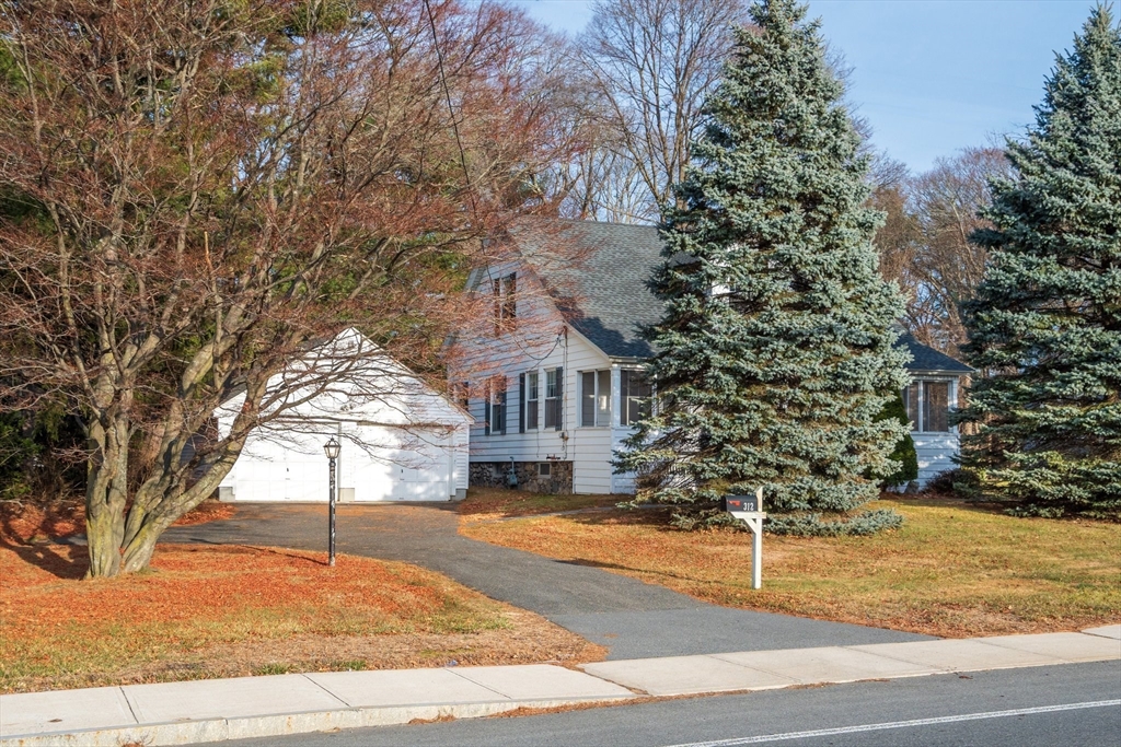 312 Turnpike Street