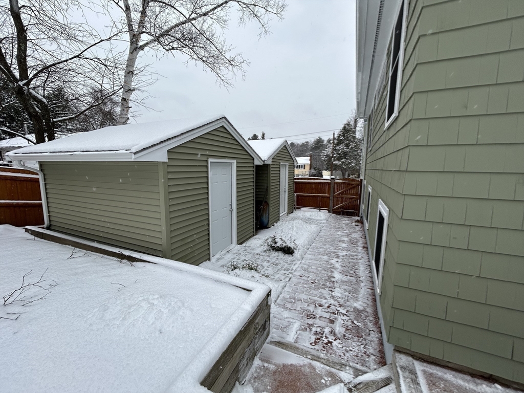 21 Fieldstone Dr