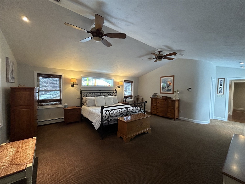 21 Fieldstone Dr
