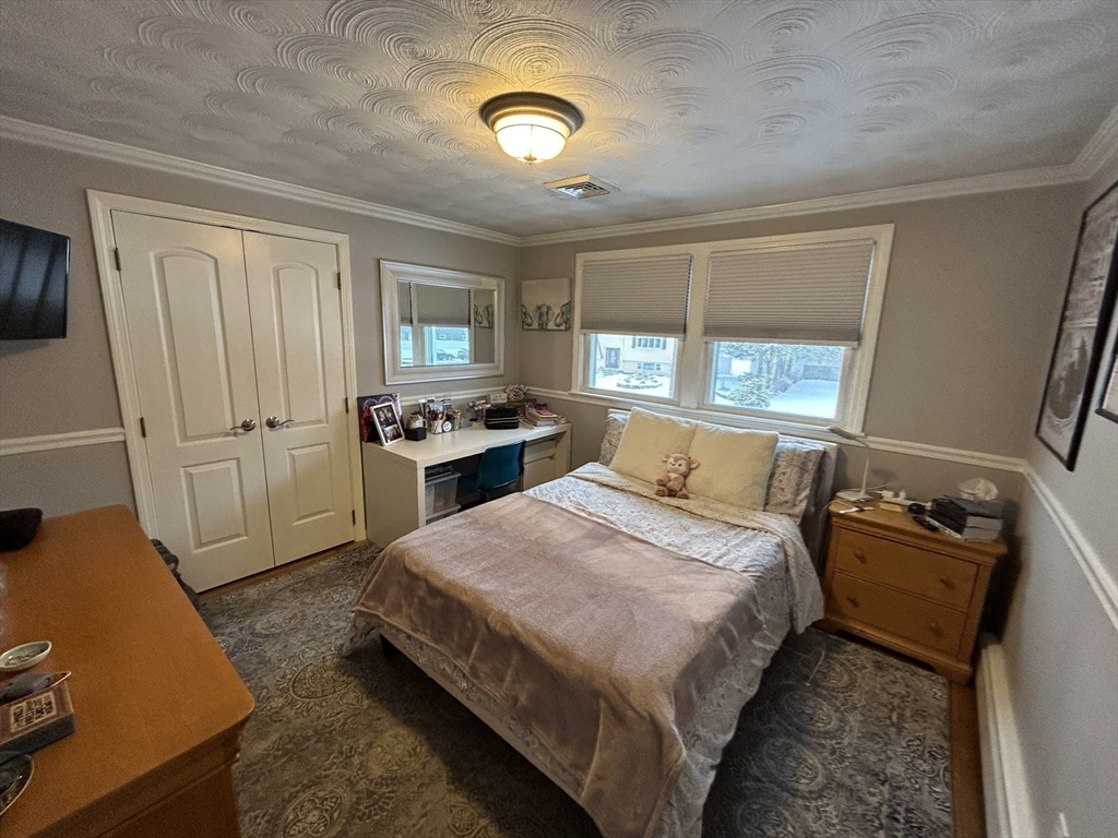 21 Fieldstone Dr
