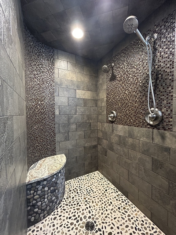 21 Fieldstone Dr
