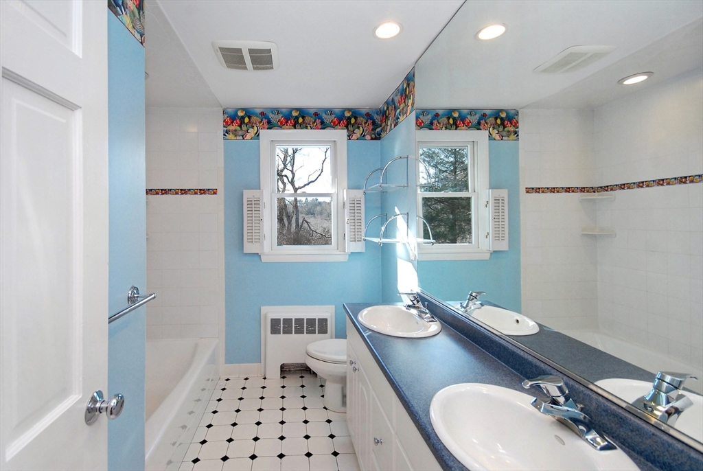 347 Old Bedford Road