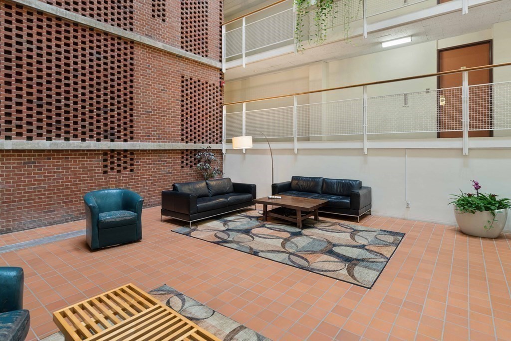 29 Concord Ave # 405