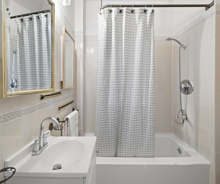 10-14 Remington St # 108