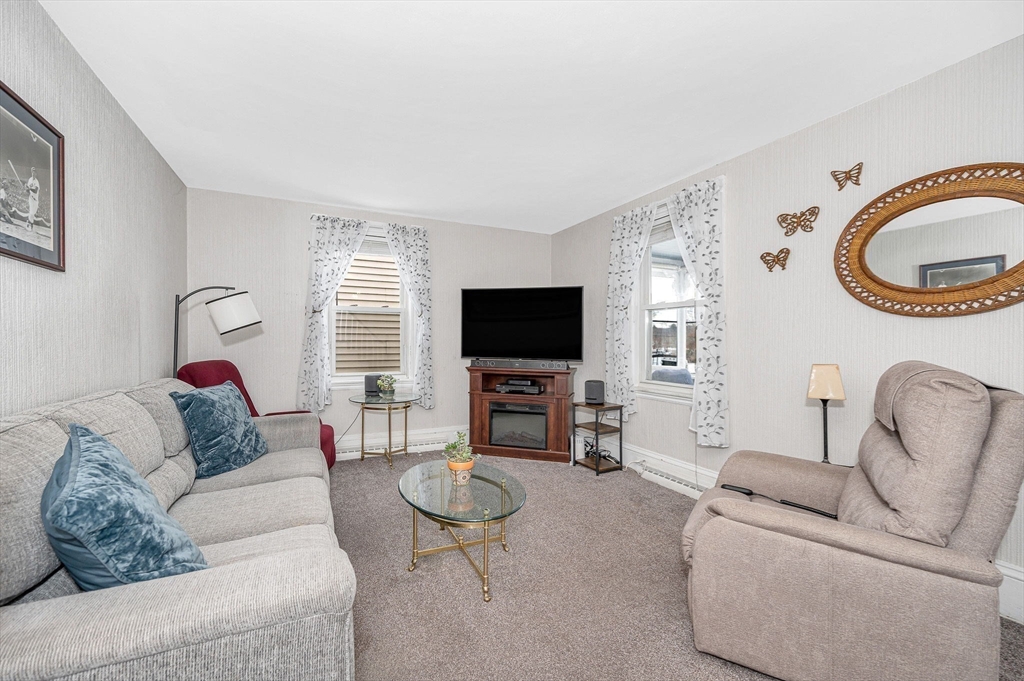48 Beacon Street