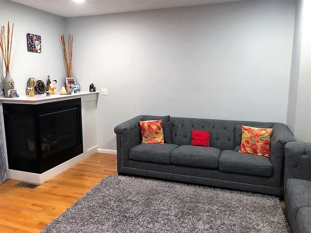 12 Ship Ave # 5