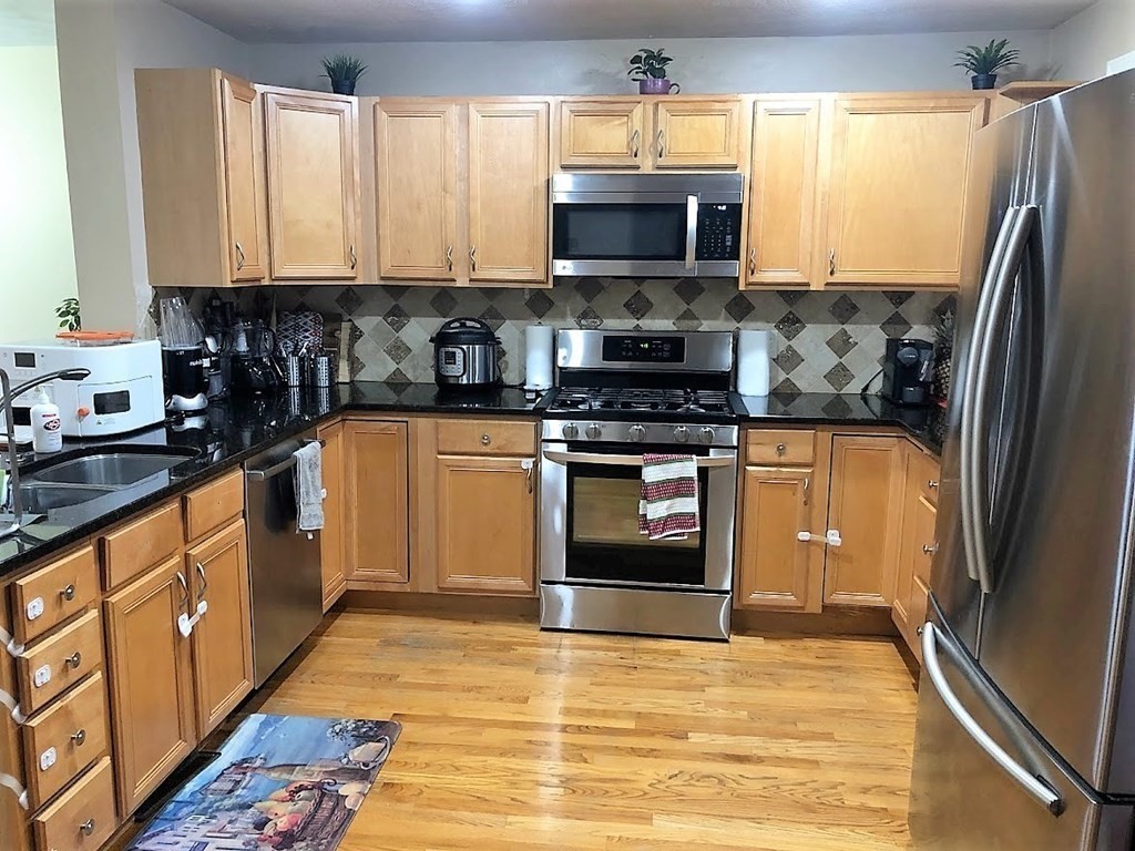 12 Ship Ave # 5
